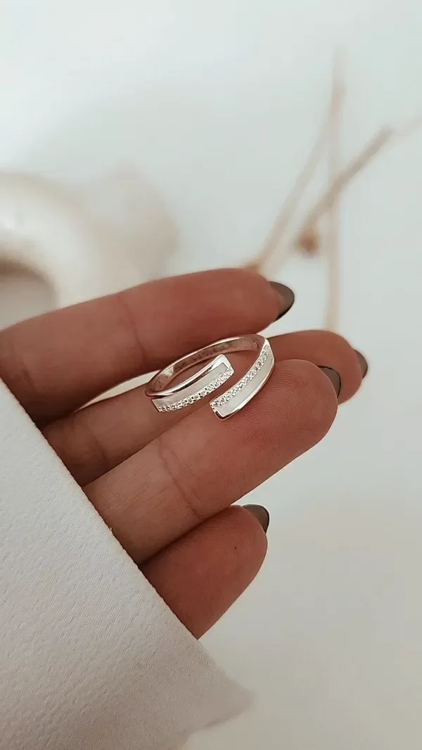 Producto - Anillo ajustable rectang nácar y cubic P925