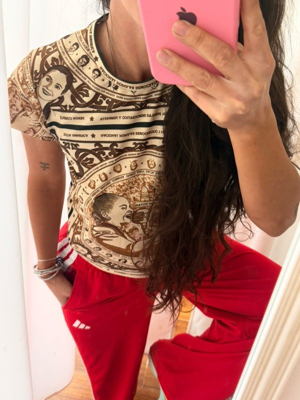 Producto - PREVENTA  - Remera lycra Evita delegadas - Cadena Nacional By Guaranga - 1