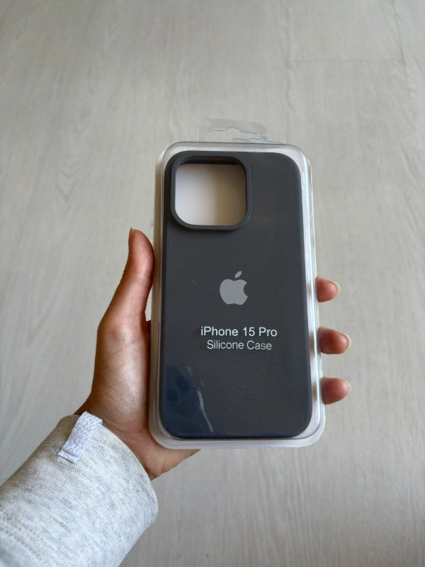 Producto - Silicone Gris Oscuro Manzana Gris Iphone 15 Pro