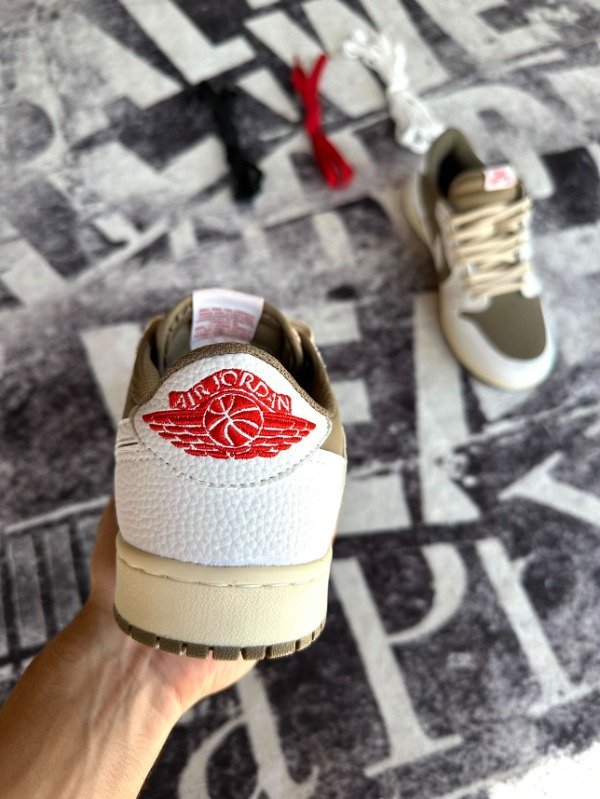 Producto - Jordan Low "Travis Scott Reverse Mocha" - 4