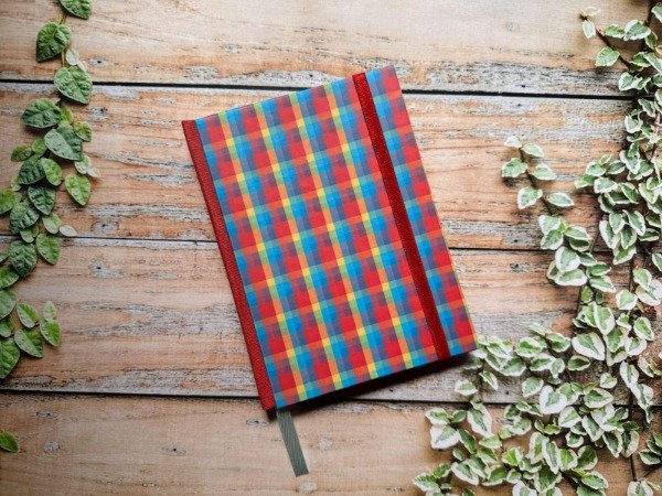 Producto - Cuaderno Mini (A6) Rayado Cuadrille color