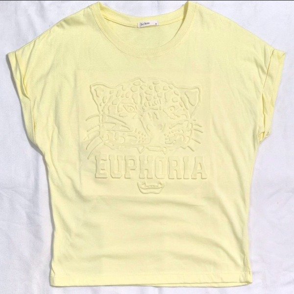 Producto - Remera Leopardo relieve (L/XL)