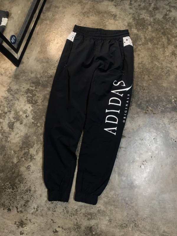 Producto - Adidas Trackpant Planetoid (S)