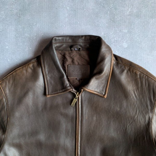 Producto - JACKET AUTHENTIC LEATHER IZOD (XL)