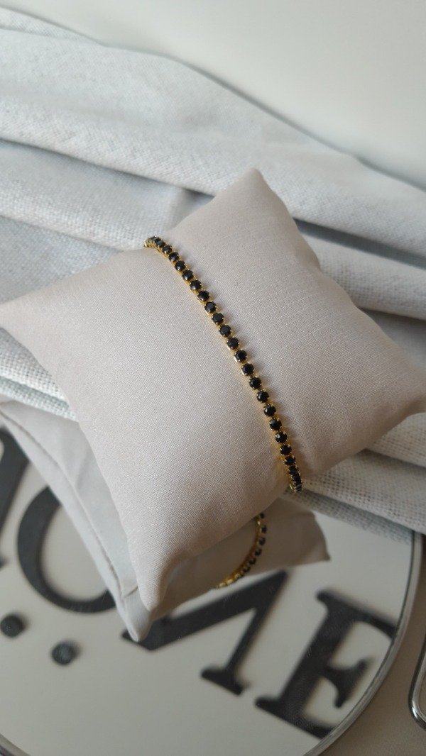 Producto - Pulsera zirconia Black laminado en oro 18k