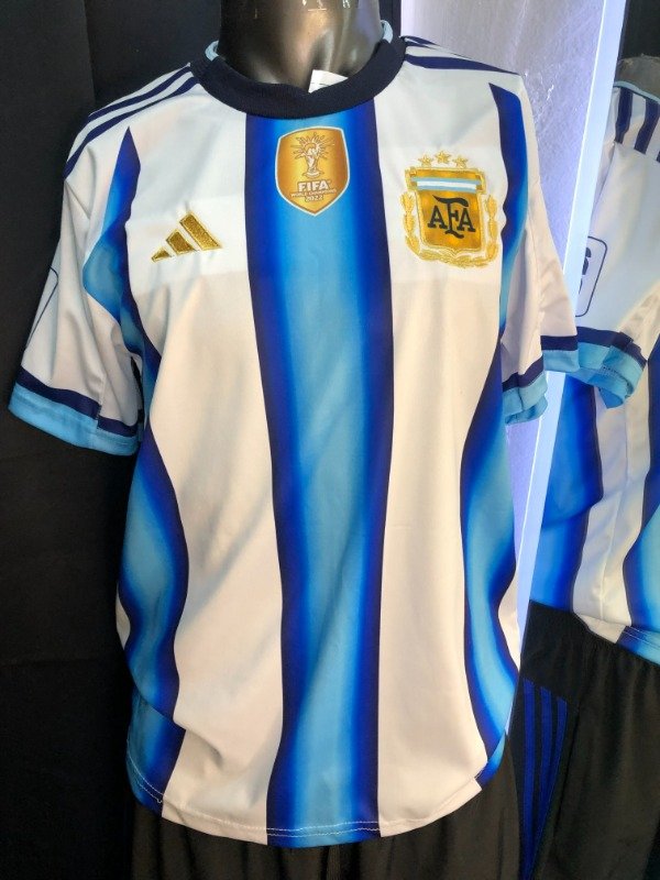 Producto - CAMISETA ARG Detalles Bordados