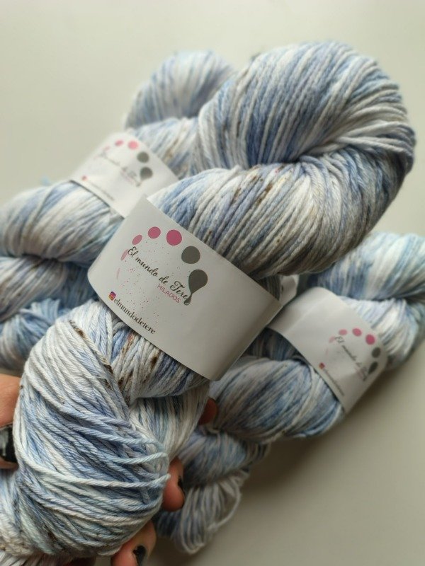 Producto - Piedra luna. DK - Hilo de algodón 8-6.