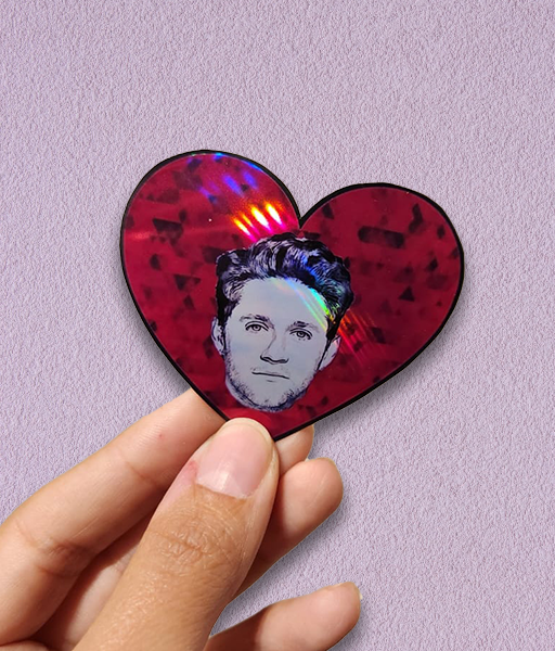 Producto - STICKER HOLOGRÁFICO - NIALL -Corazón