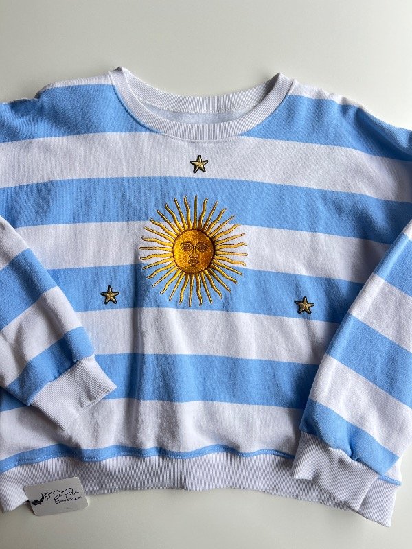 Producto - Buzo sol mayo