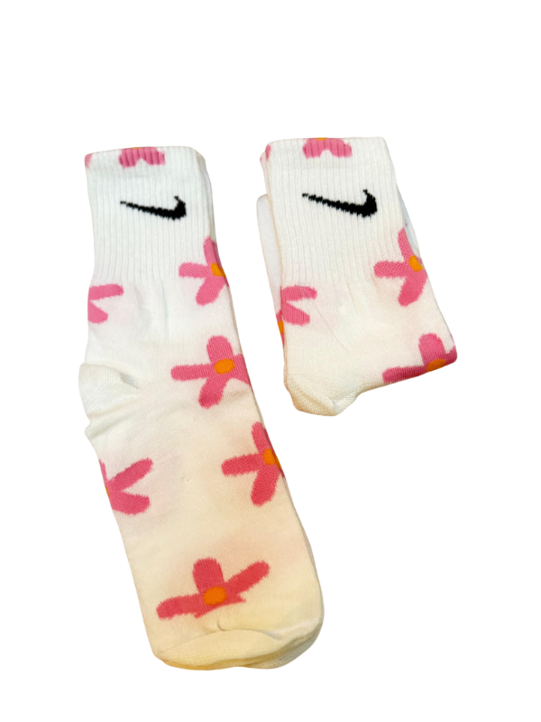 Producto - Par Tenis Nike Blanca Flores Rosadas
