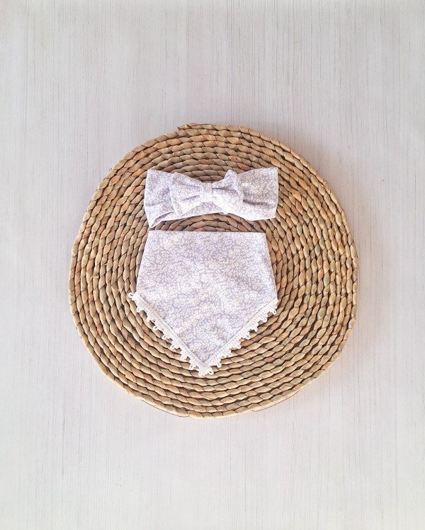 Producto - Babero Bandana + Vincha Flores Lila