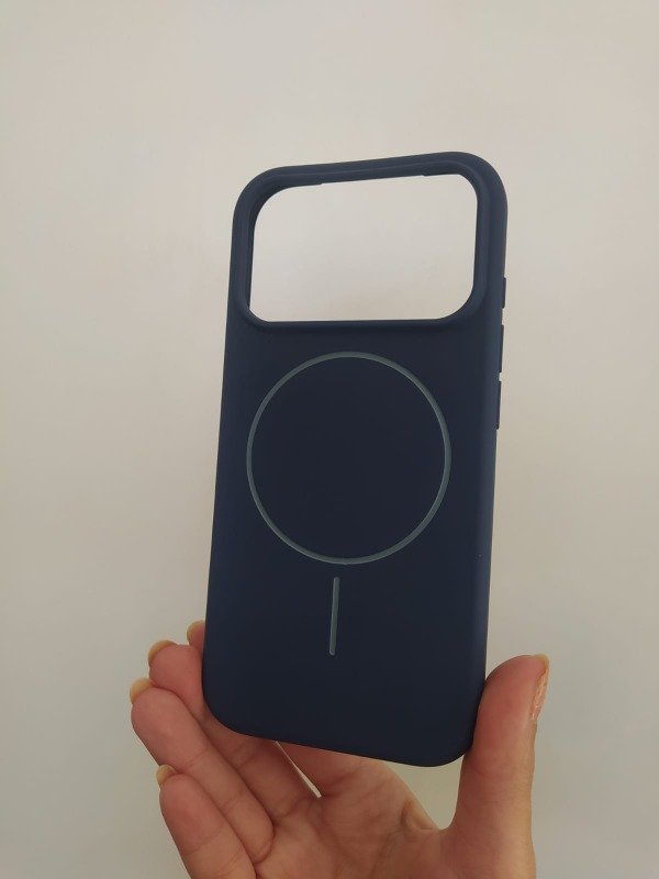 Producto - MagSafe Silicone