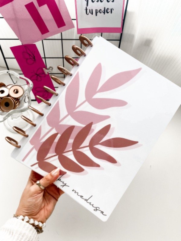 Producto - Cuaderno Lucy A4