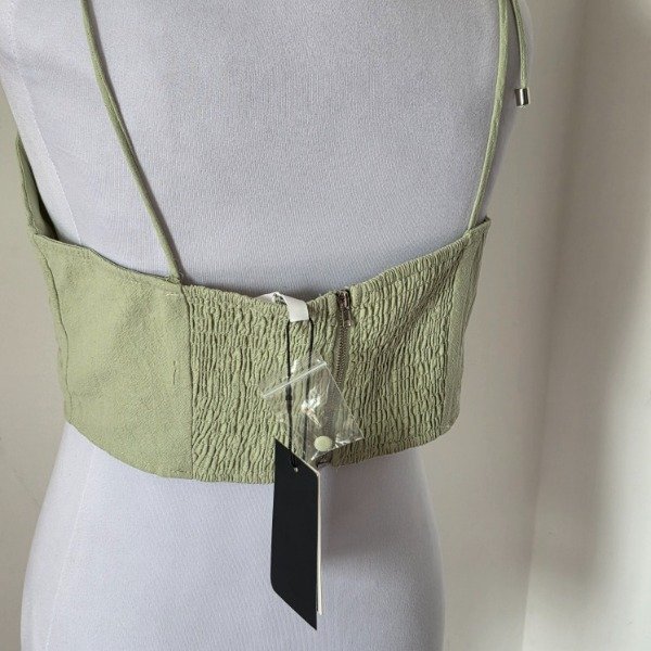 Producto - Blusa con tirantes y cierre en la espalda Verde claro de Lino - Talle L - 1