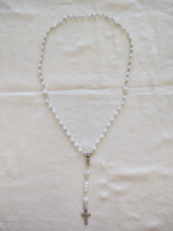 Producto - Rosario blanco Cáliz