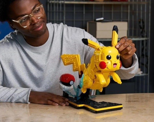 Producto - Diorama Bricks Pikachu - Pokemon - 2050pcs