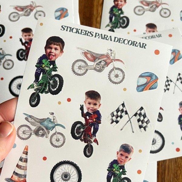 Producto - Souvenir - Stickers personalizados x 8 planchas - 12