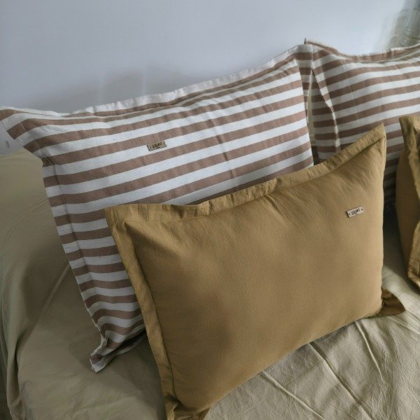 Producto - Combo x4 Almohadones - 50x60 Crudo con Beige Rayas + 40x50 Kaqui - Tela Tusor - 2