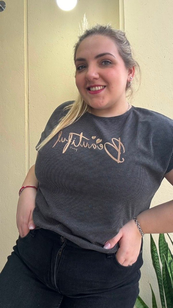 Remera Beautiful