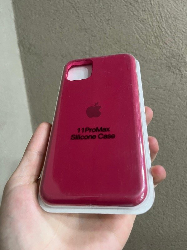 Producto - Silicone 11 Pro Max rojo
