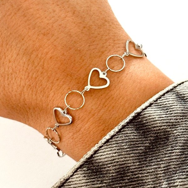 Producto - Pulsera de acero quirúrgico - Corazones - Circulos