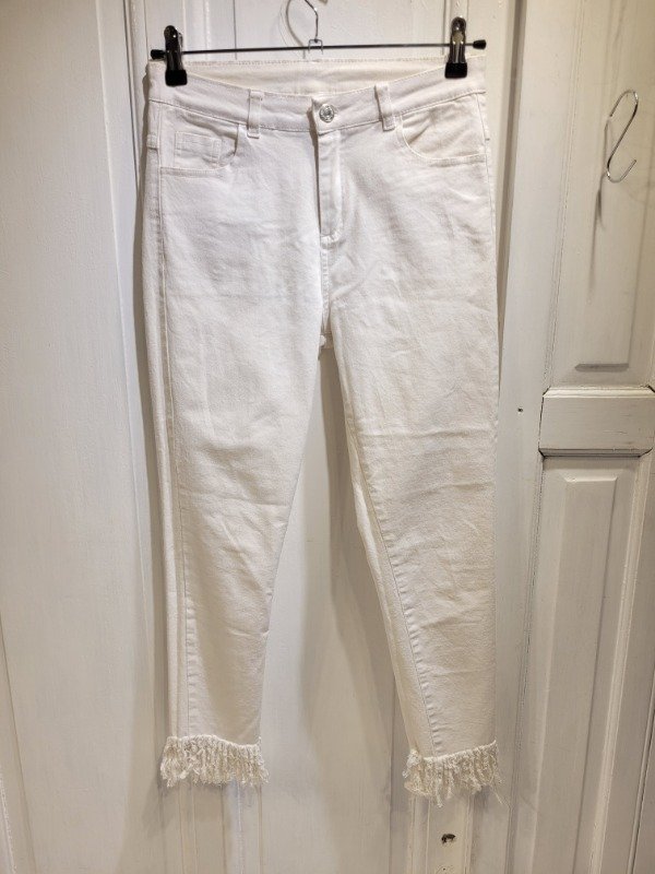 Producto - Jean BORA chupin blanco Talle 38 - PRECIO: 36X