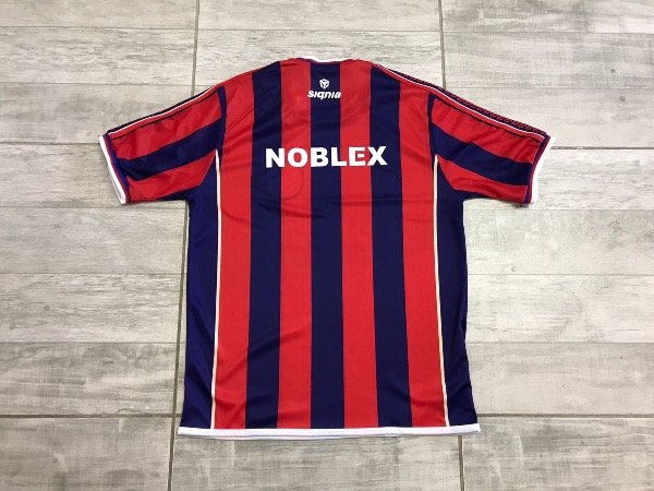 Producto - Camiseta retro de San Lorenzo Signia 2001 titular - 1