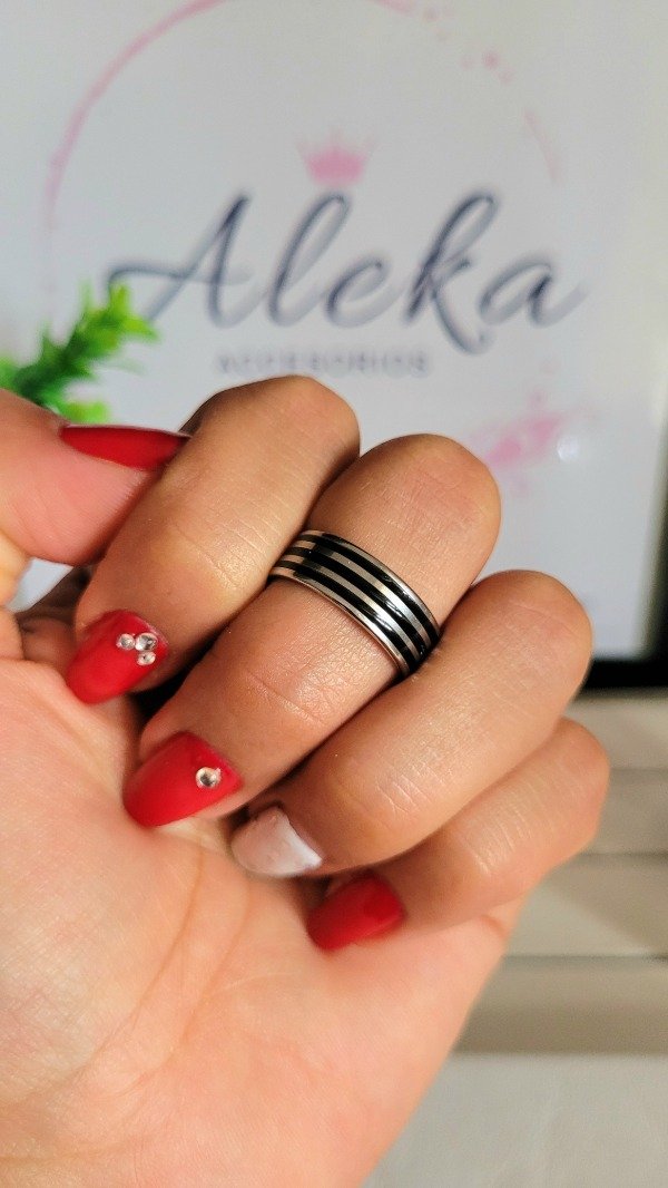 Producto - Anillo tres líneas (talle19)de acero quirúrgico - 0
