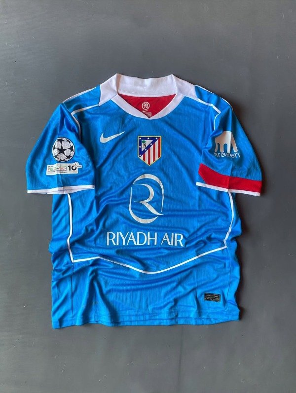 Producto - Atlético de Madrid tercer kit 2025/2026 T90 - #19 Julián Álvarez
