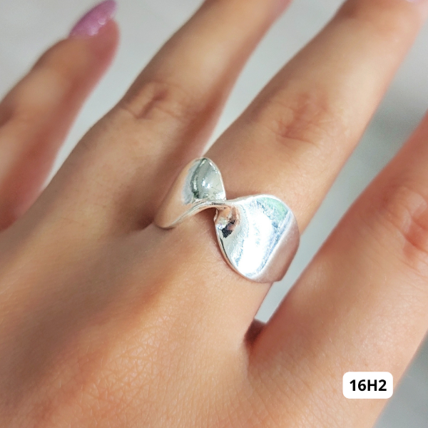 Producto - Anillo macizo moño