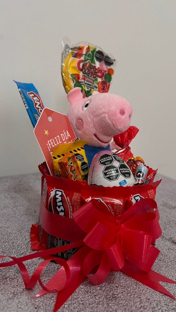 Producto - ARREGLO CHOCOLATES DIA DEL NIÑO - PEPPA PIG