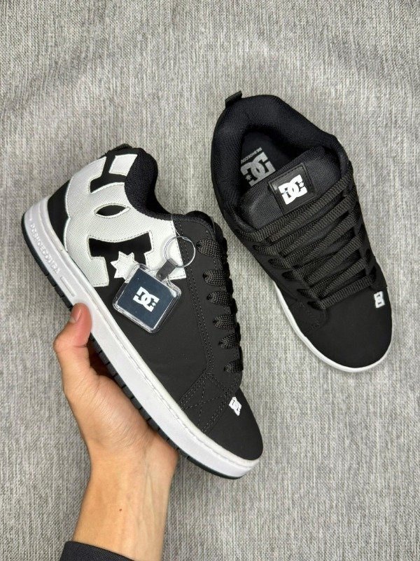 Producto - DC Court Graffik Black