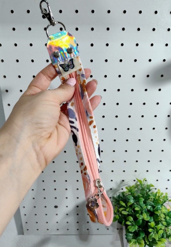 Producto - Llavero cierre salmón