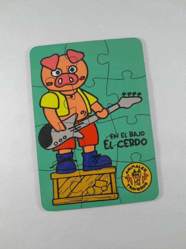 Producto - "EL CERDO CHELO EN EL BAJO" . (Esta historia continúa...)