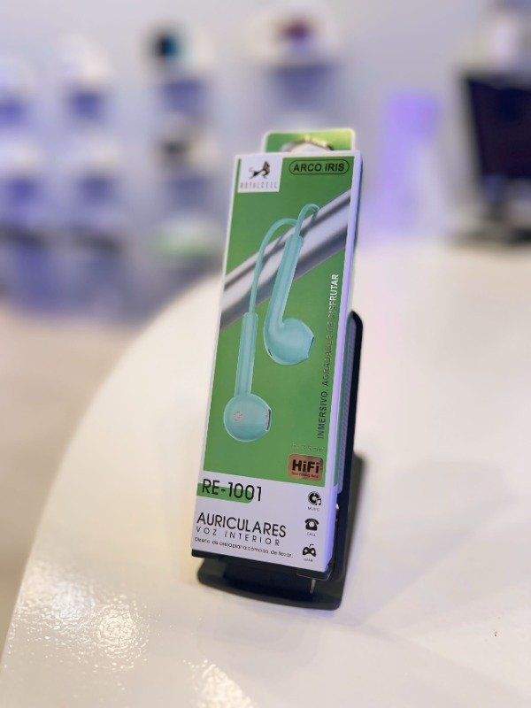 Producto - Auriculares con cable Royal Cell - RE -1001