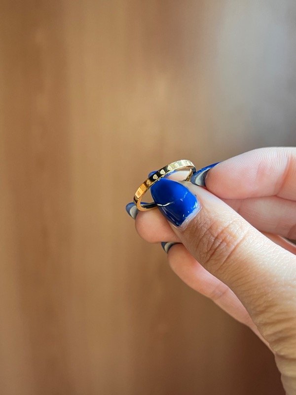 Producto - Anillo fino corazones