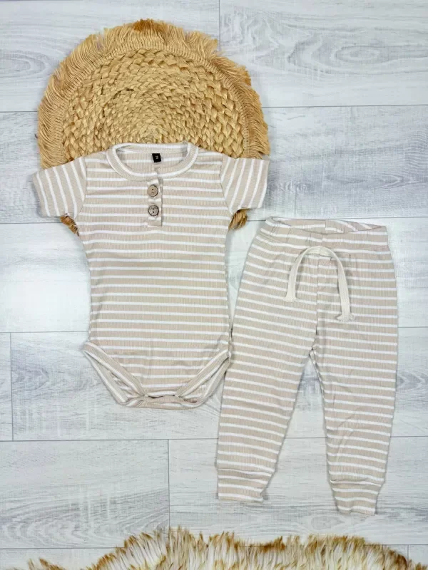 Producto - Conjunto Carlitos rayas - 1