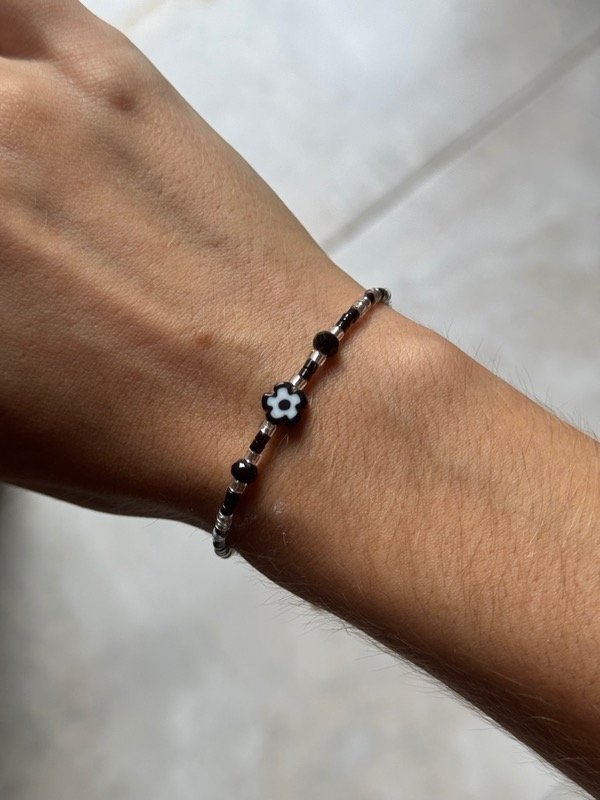 Producto - PULSERA MIYUKI FLOR NEGRA