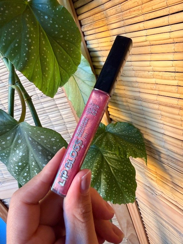Producto - Brillo labial LAVENDER HAZE. Avon