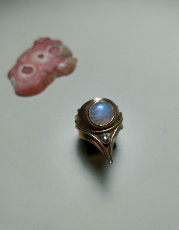 Producto - Anillo de Piedra luna en bronce y plata