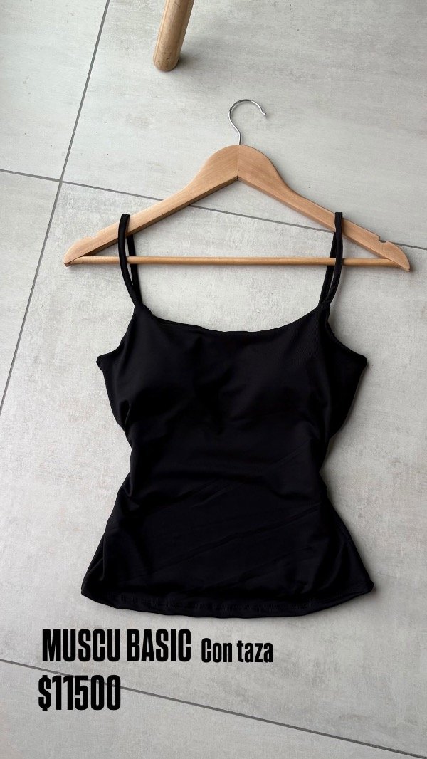 Producto - Musculosa con taza