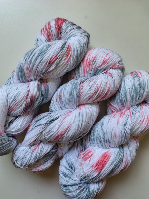 Producto - Cenizas de fuego- Fingering. Hilo de algodón 8/3.