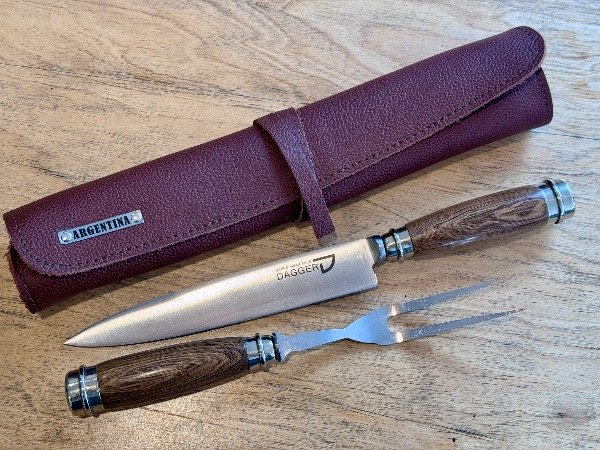 Producto - 076 - Set Parrillero / Trinchar DAGGER Madera y Alpaca ECO - Paño