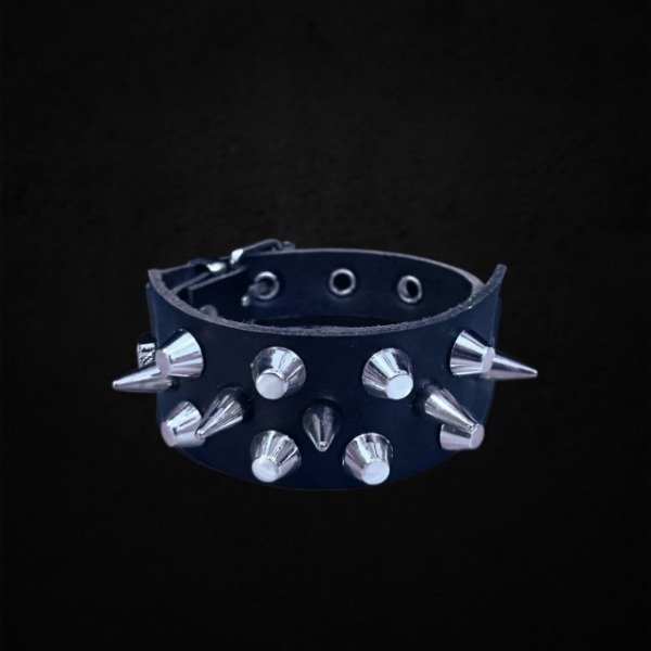 Producto - Muñequera de Púas