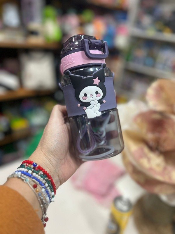 Producto - Botella de Kuromi
