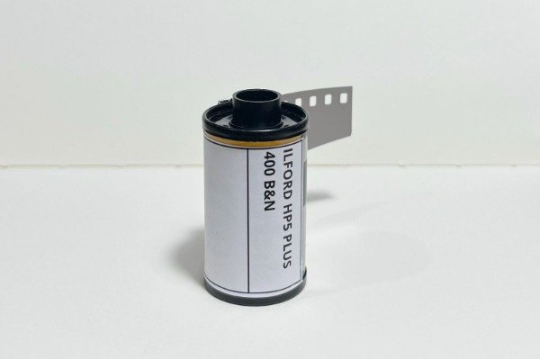 Producto - Ilford HP5 Plus 400 - Película blanco y negro de 30 exposiciones
