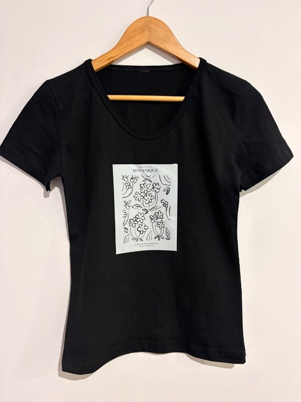 Producto - Remera botanique