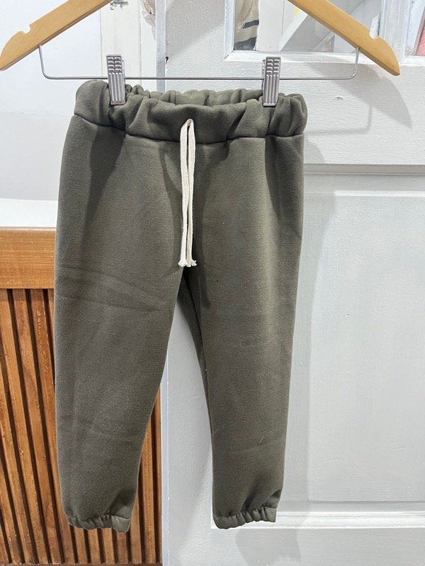 Producto - JOGGING CON PUÑO