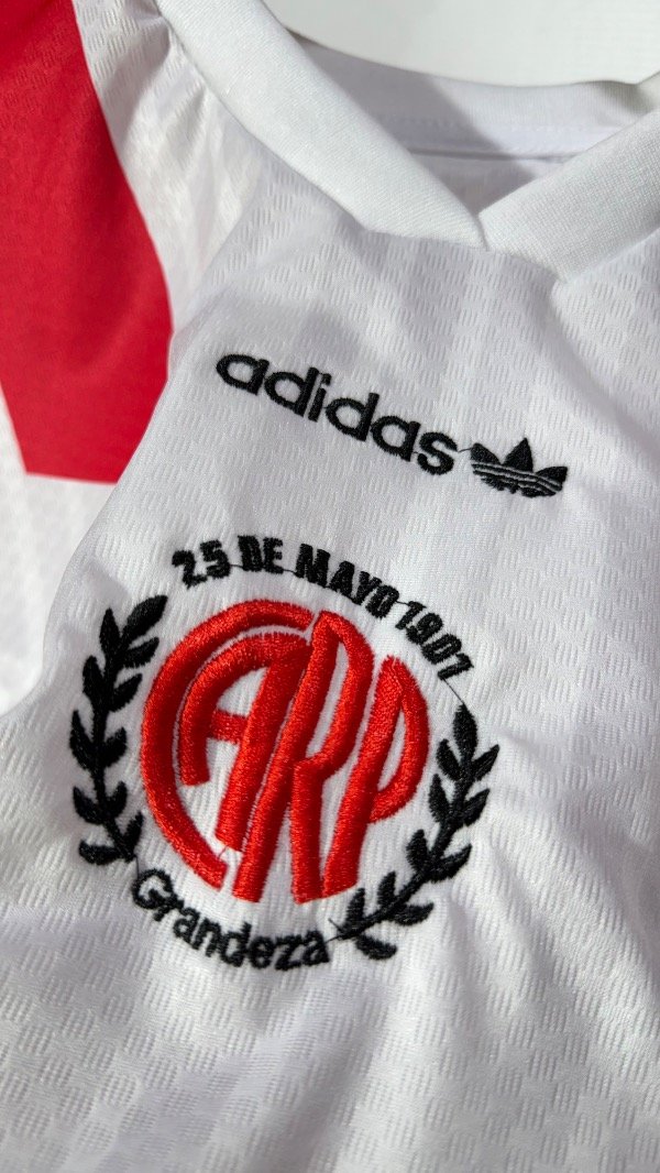 Producto - River Plate Adidas EQT - 3
