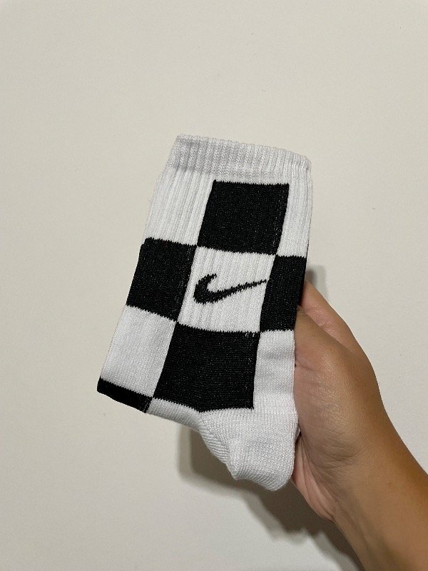 Tenis adulto Nike cuadraditos negros